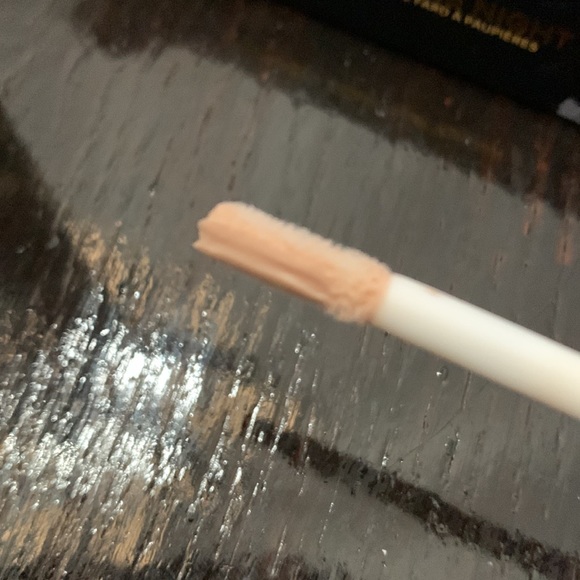 Moonlit eyeshadow primer - Picture 2 of 3